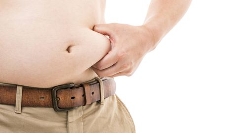 Cómo perder grasa abdominal y adelgazar, según una entrenadora personal