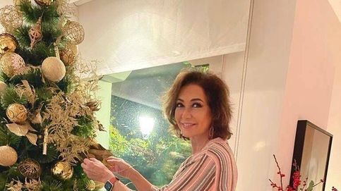Ana Rosa Quintana reaparece, radiante, para felicitar la Navidad