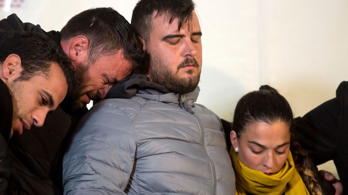 José Roselló, el padre de Julen, fue atendido por un ataque de ansiedad durante el rescate