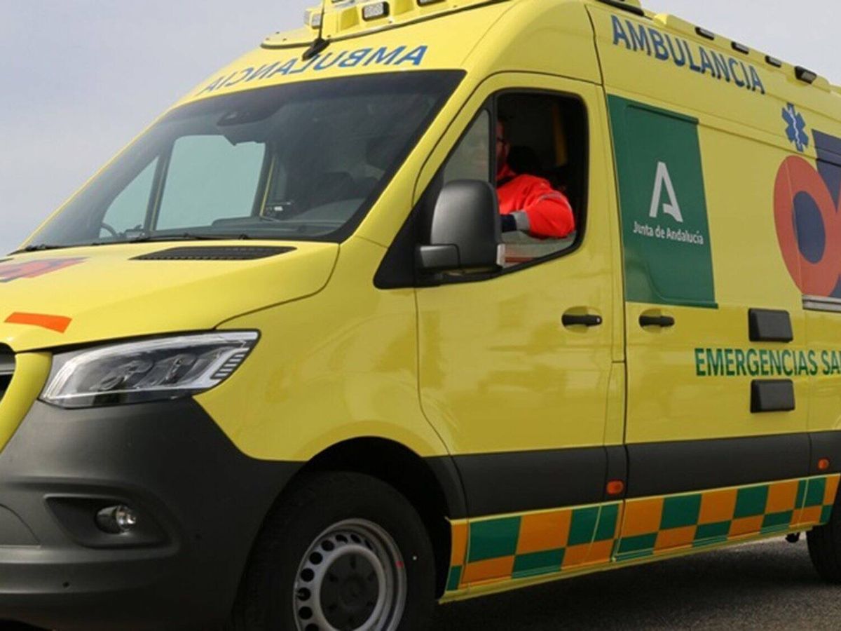 Foto: Ambulancia de la Junta de Andalucía. (Europa Press)