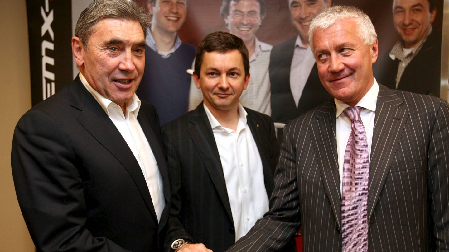  Eddy Merckx, Patrick Lefevere y Pieter Vansyghel, en el 2009. (Efe)