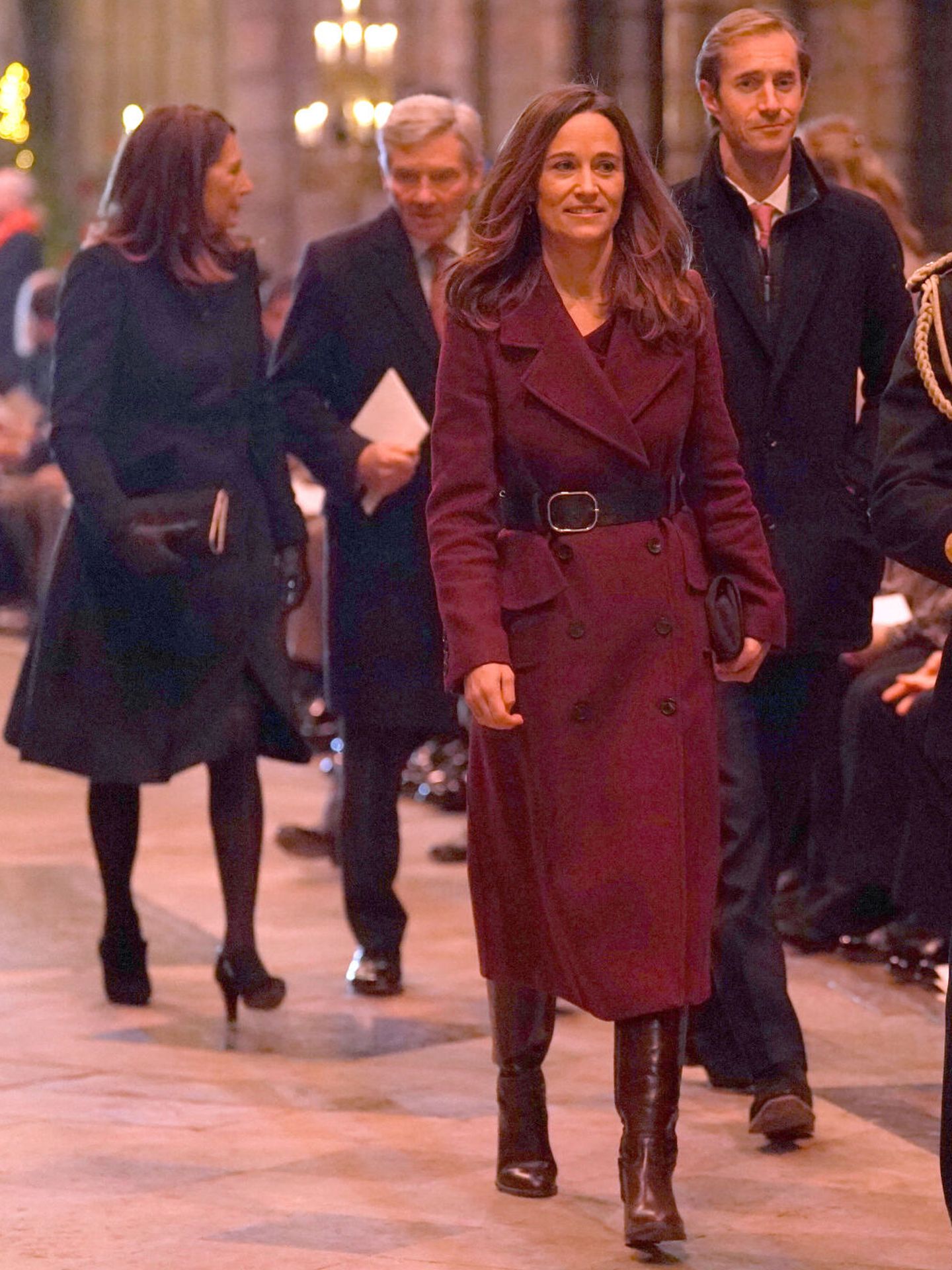 Pippa Middleton, junto a su marido y sus padres. (Reuters/Kirsty O'Connor)