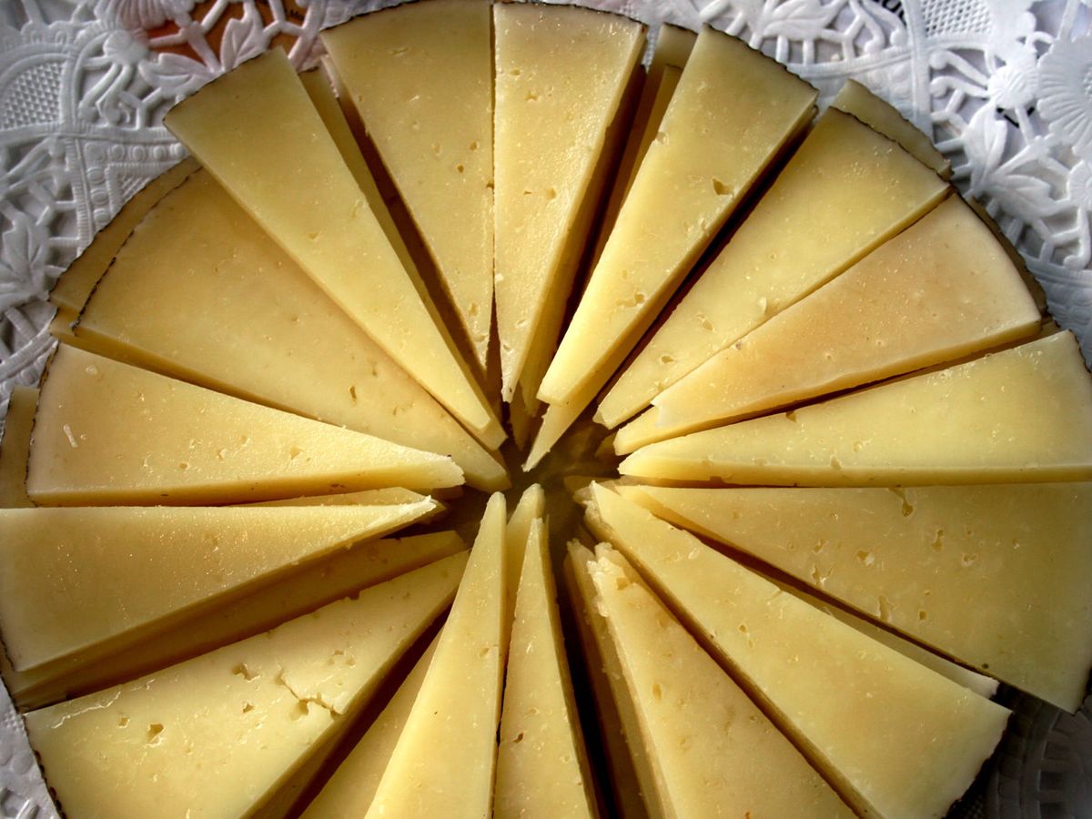 Foto: Una imagen de queso manchego. (iStock)