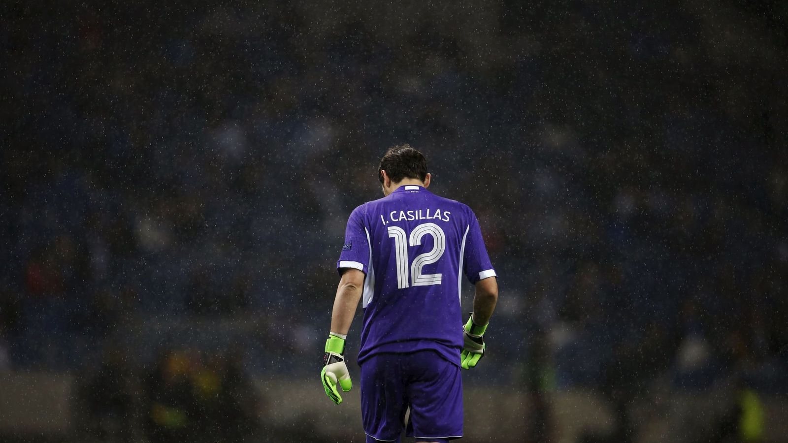 Foto: Casillas probablemente no siga en el Oporto (Reuters/Rafael Marchante).