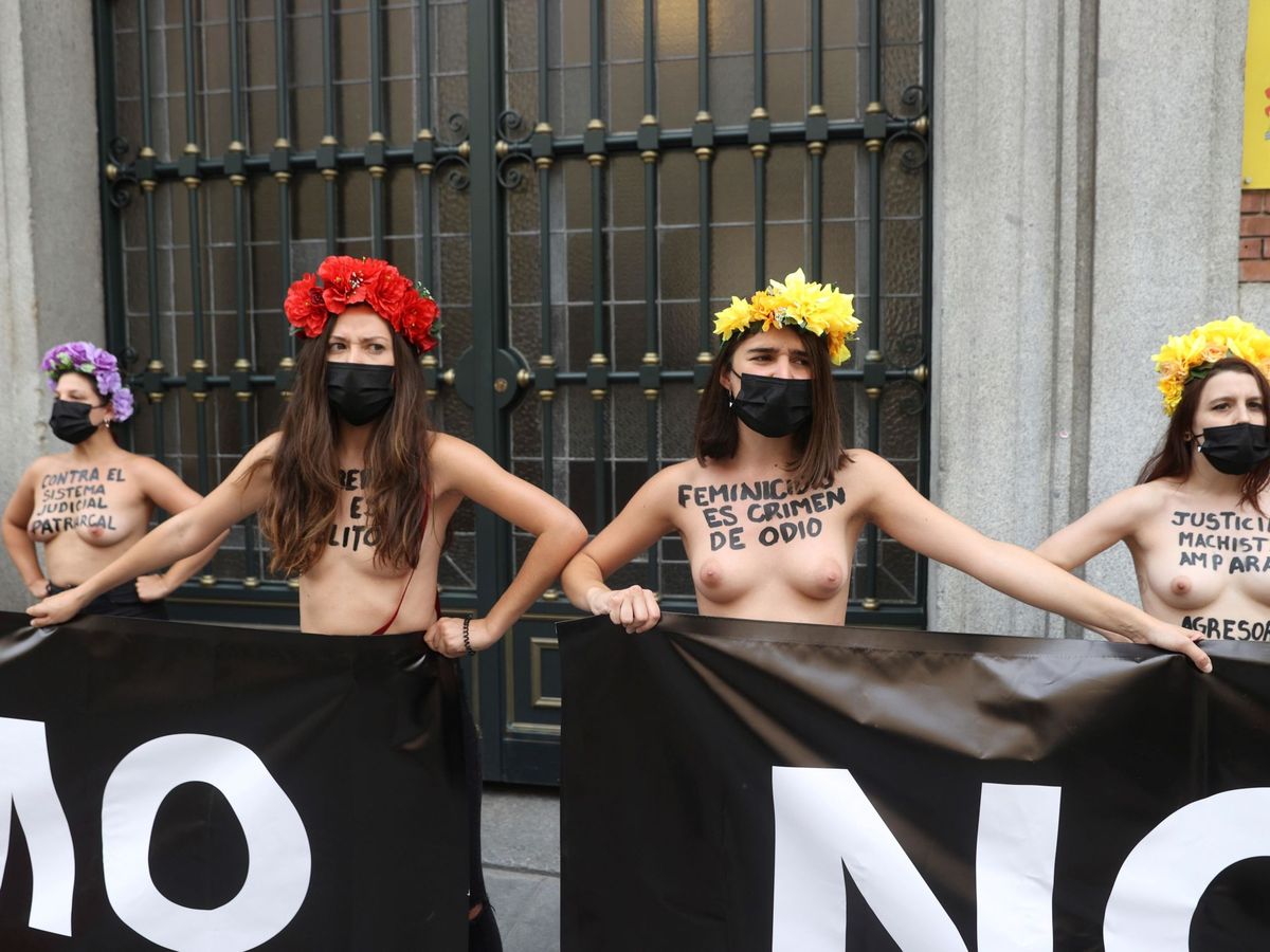 Foto: Activistas de Femen, en protesta contra la violencia machista. (EFE/Juanjo Martín) 