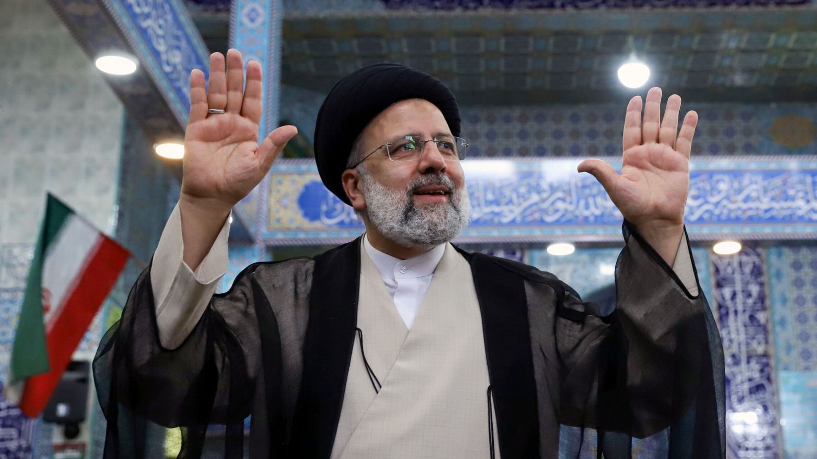 El candidato favorito para ganar las elecciones iraníes, Ebrahim Raisí. (Reuters)