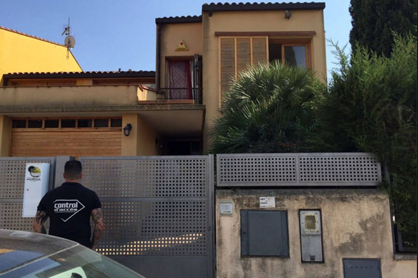 Intento de desalojo de una vivienda okupada en Cataluña.