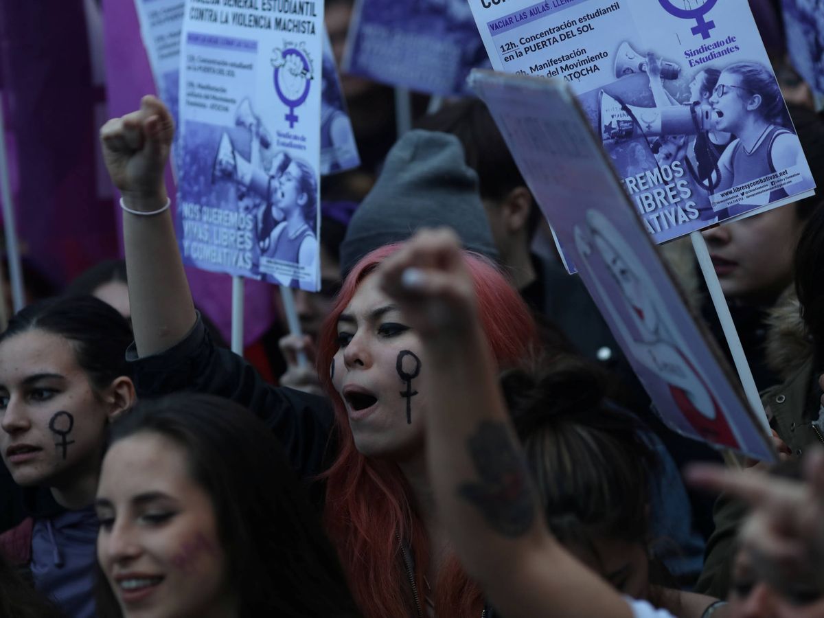 Foto: Manifestación masiva durante el Día Internacional de la Mujer en Madrid, el 8 de marzo de 2018. (Reuters)