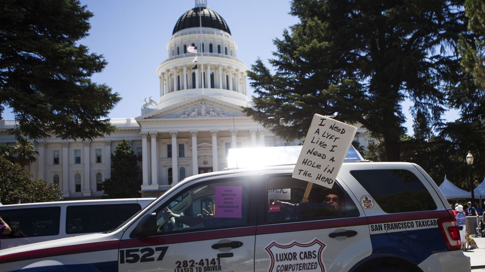 Foto: Protestas de los conductores de taxi en EEUU contra empresas como Uber. (Reuters / Max Whitaker)