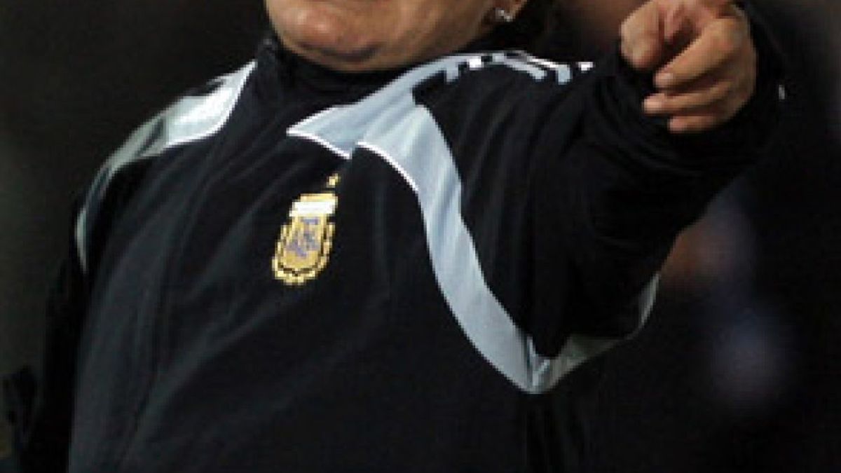 Peligra el Mundial para Argentina y Maradona se enfrenta a la prensa