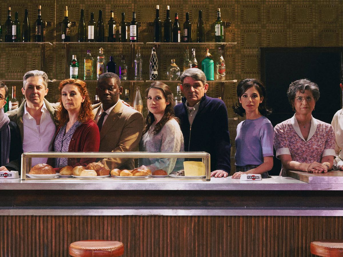 Foto: Elenco de actores de 'El bar que se tragó a todos los españoles'