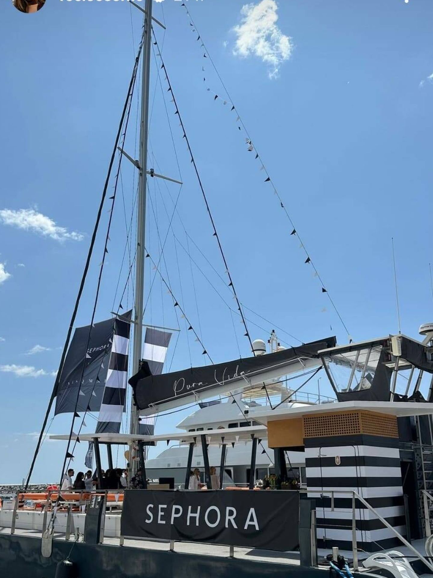 Rocío Osorno nos ha mostrado el catamarán en el que han navegado. (Instagram/@rocioosorno)