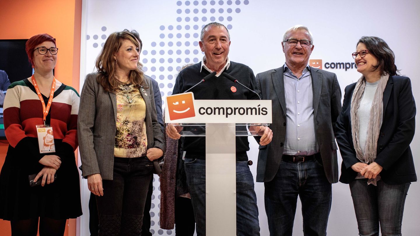 El cabeza de lista de Compromís al Congreso por València, Joan Baldoví (c) comparece tras el resultado de las elecciones generales. (EFE)