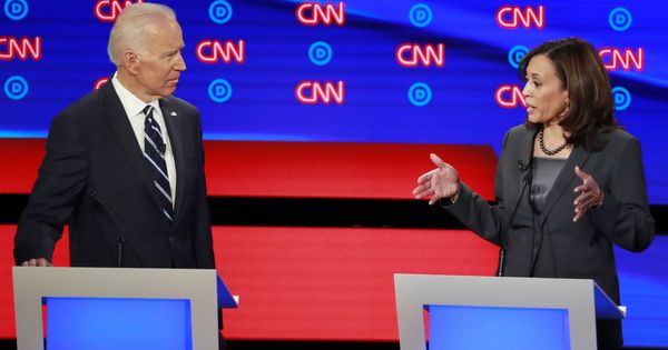 Foto: Kamala Harris y Joe Biden, en un debate para las primarias demócratas. (Reuters)