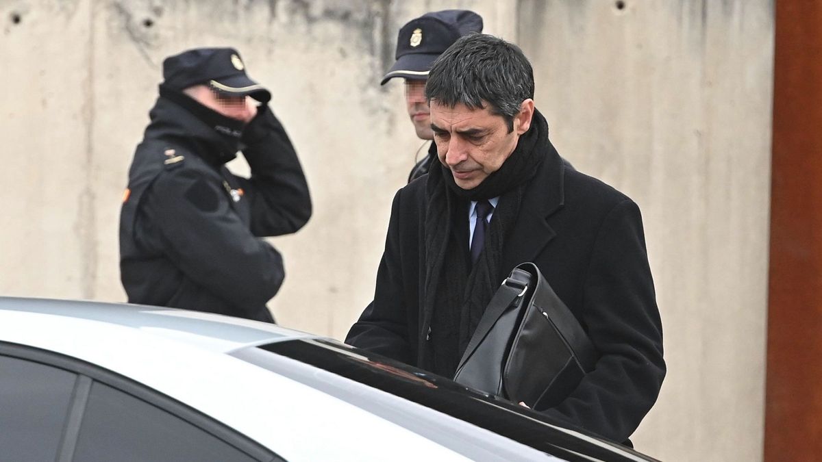 Trapero exhibe su penitencia pero fracasa al mostrar su plan de detener a Puigdemont