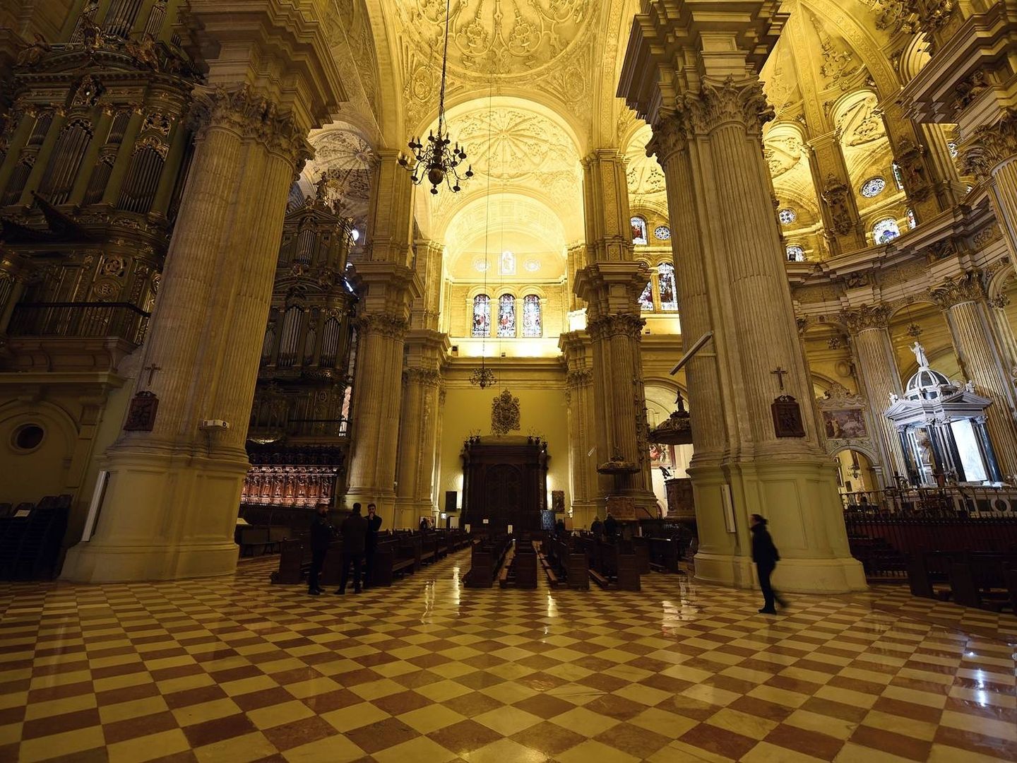El interior de la catedral de Málaga (Toñi Guerrero).