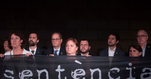 Foto: Concentración contra la sentencia del 'procés'. (EFE)
