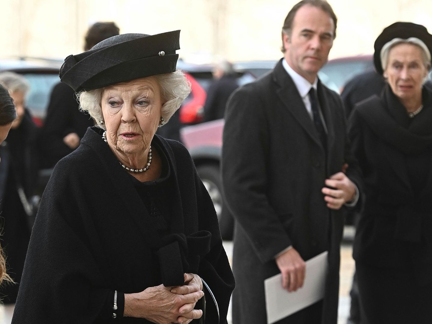 La princesa Beatriz de Holanda, en el funeral por la infanta Pilar en El Escorial. (EFE)
