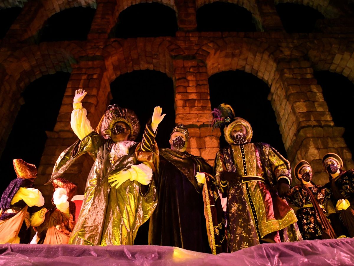 Foto: La cabalgata de Reyes Magos es un evento mágico para los niños (EFE/Pablo Martín)