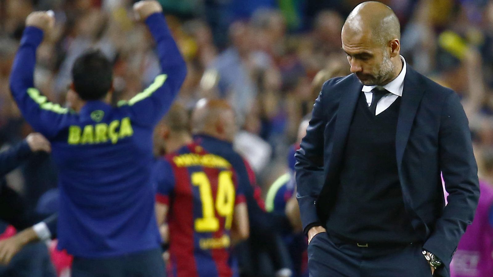 Foto: Pep Guardiola tras perder contra el Barcelona en el Camp Nou (Reuters)