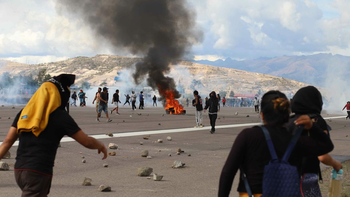 Ascienden a 17 los muertos en las protestas en Perú al sumar nueve en la última jornada