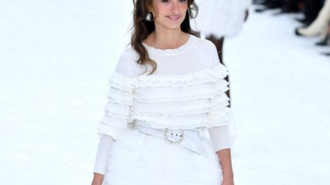 Consigue el look polar de Penélope Cruz en el desfile de Chanel