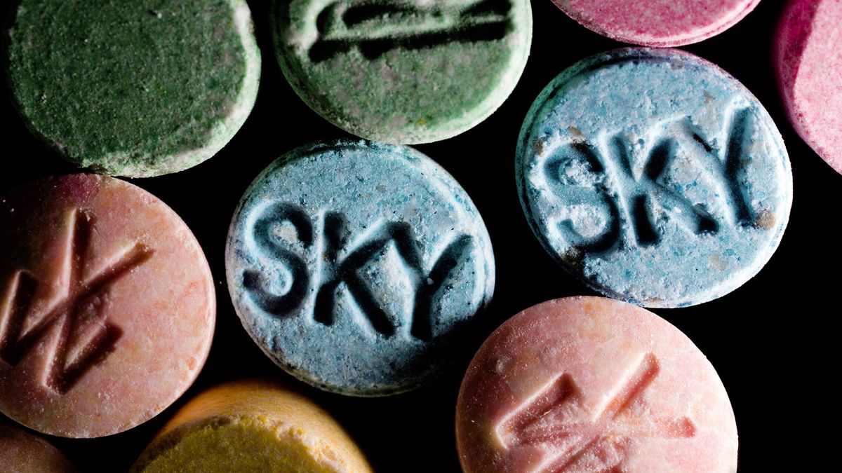 Pásame el MDMA y quédate el 'speed': por qué España resiste a la epidemia de anfetaminas
