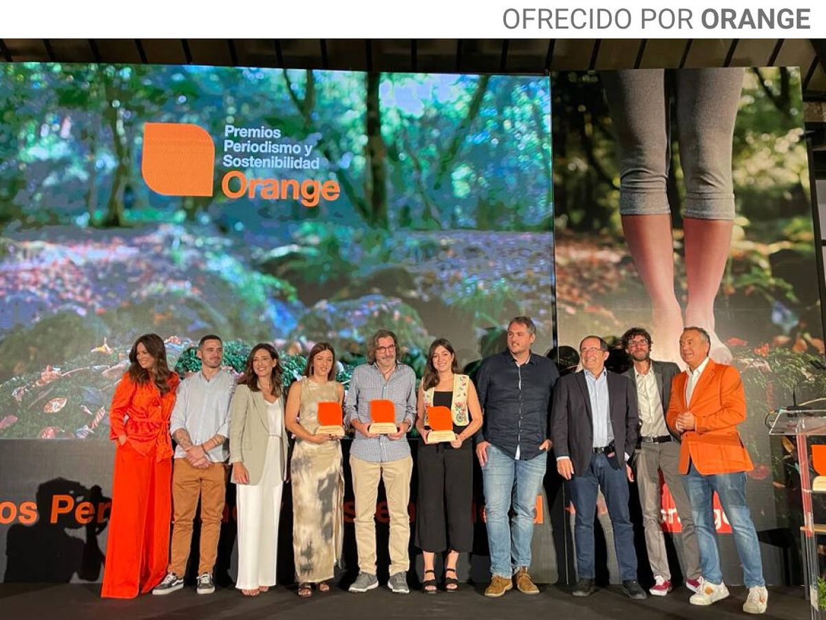 Foto: Ganadores de los Premios Periodismo y Sostenibilidad Orange. Foto: cedida.