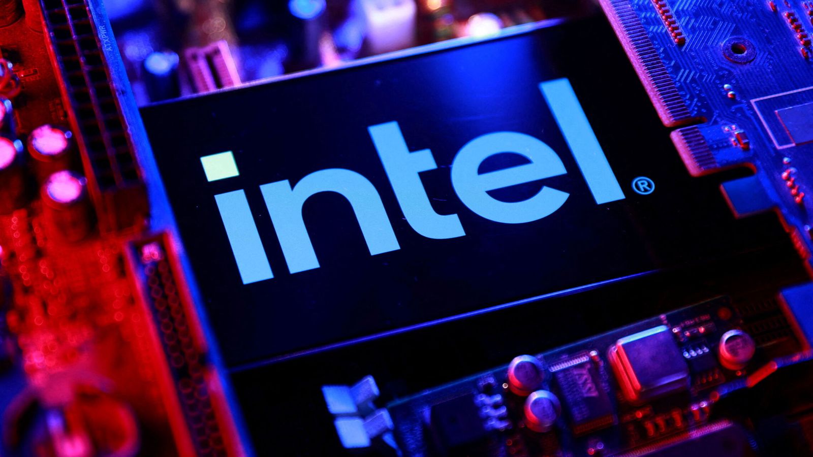 Intel se hunde un 26% en bolsa al entrar en números rojos y perder 11.609 M de dólares a septiembre