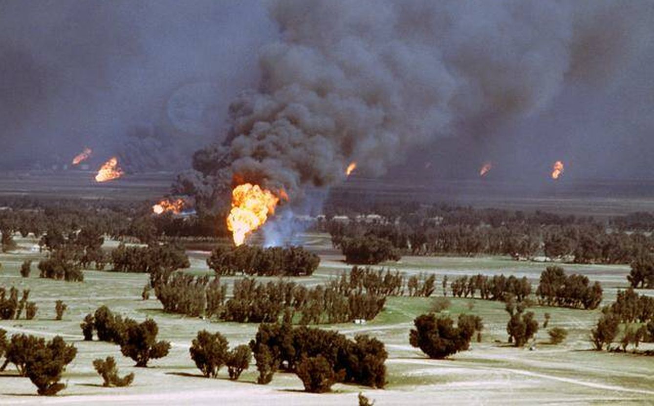 Pozos en llamas durante la guerra del Golfo. (U.S. Army)