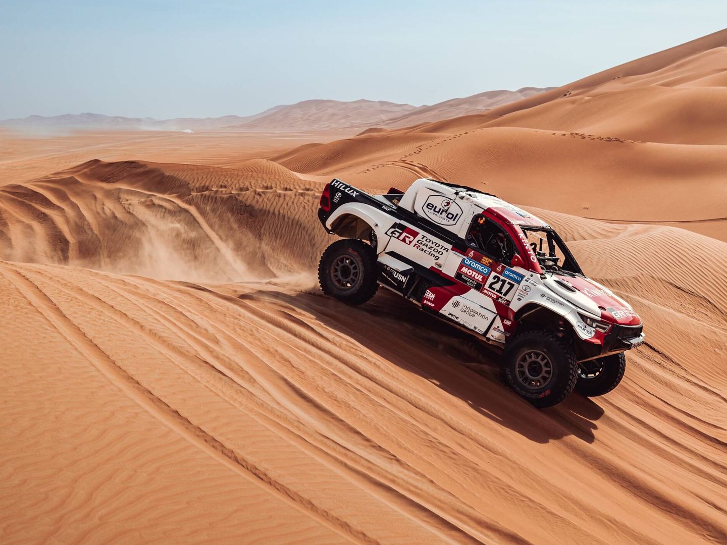 Cuatro Toyota Hilux se metieron en los cinco primeros puestos del último Rally Dakar.