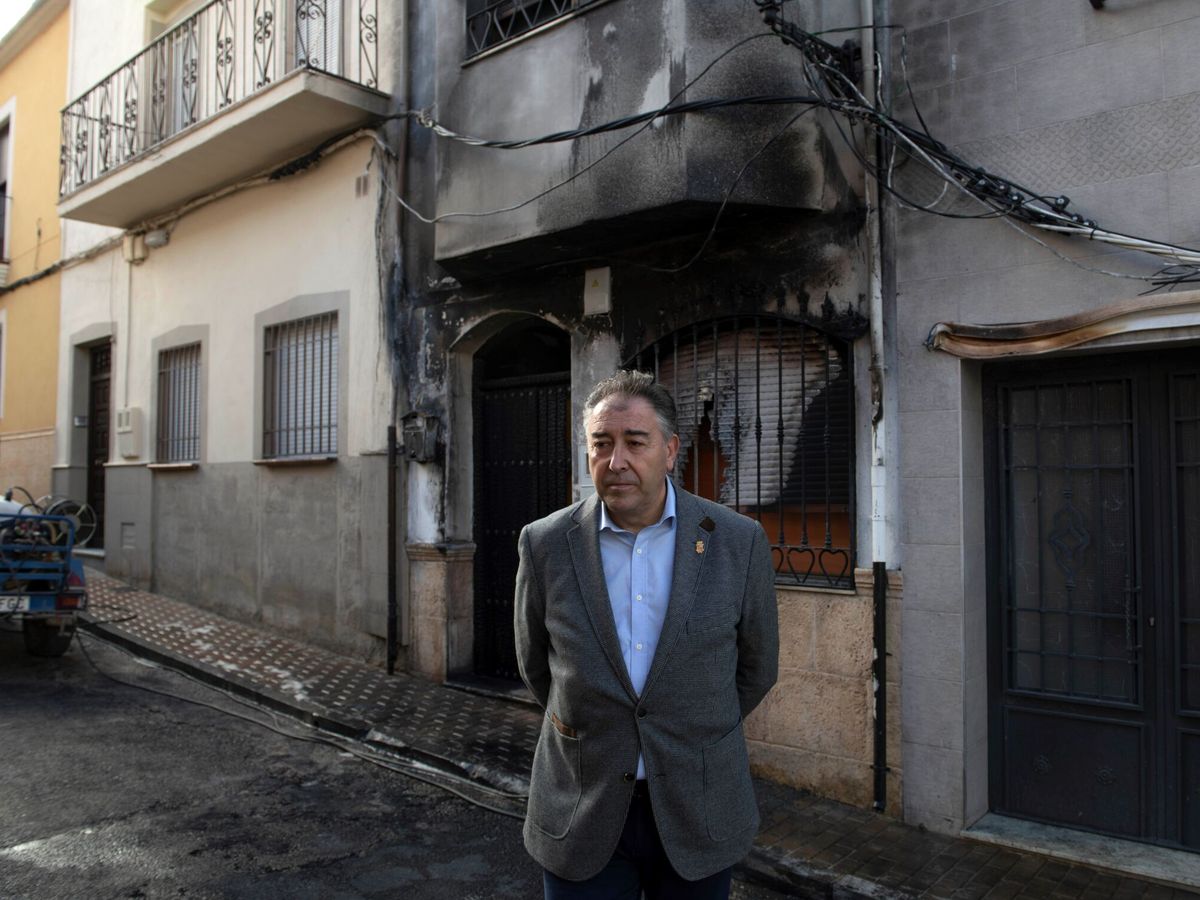 Foto: El alcalde de Navas de San Juan (Jaén) vincula el ataque a motivos políticos. Foto: Efe
