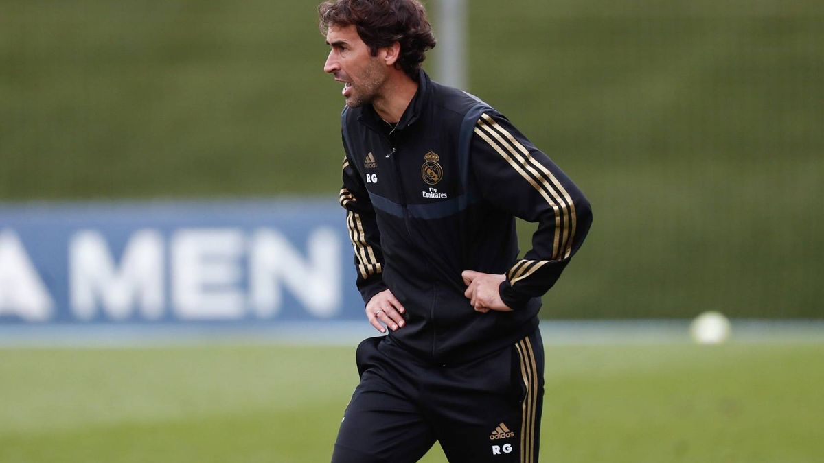 Raúl vuelve a cumplir objetivos en el Real Madrid desde el banquillo del Castilla