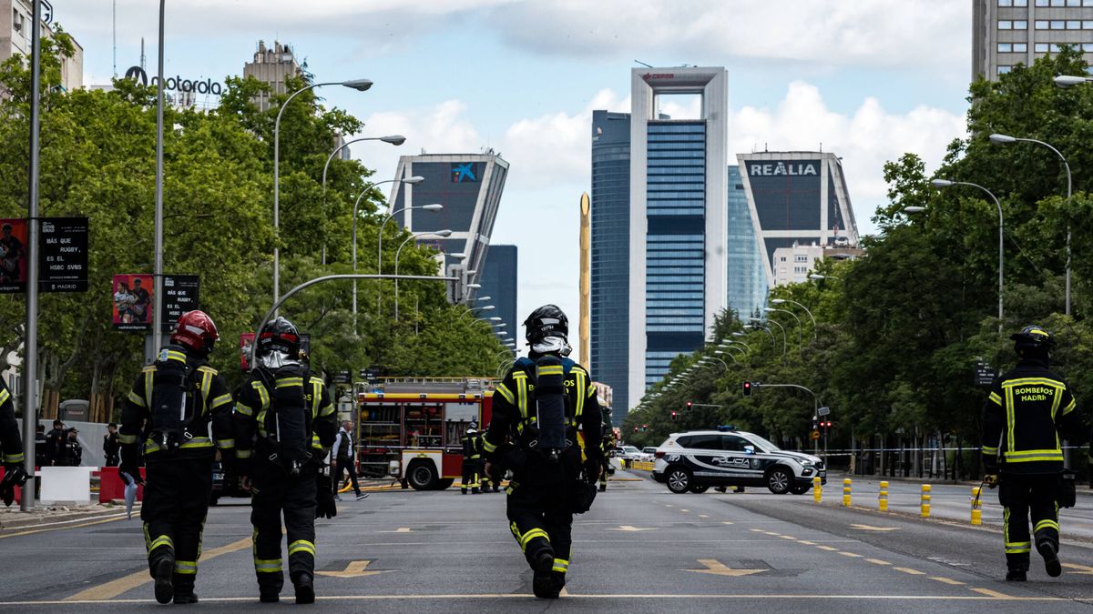 Los técnicos cortan la fuga de gas: se restablece el tráfico en la Castellana y reabren la estación de Metro de Bernabéu