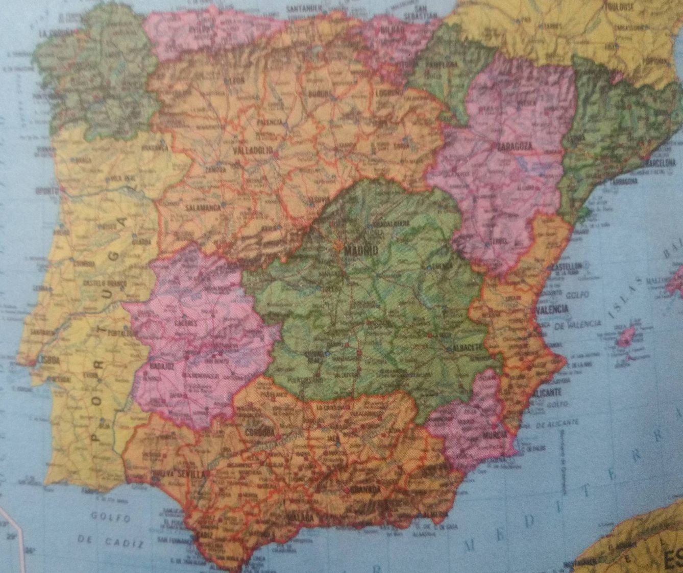 Mapa autonómico con Madrid en Castilla-La Mancha publicado durante la Transición (sacado del libro sobre el PGOU)  