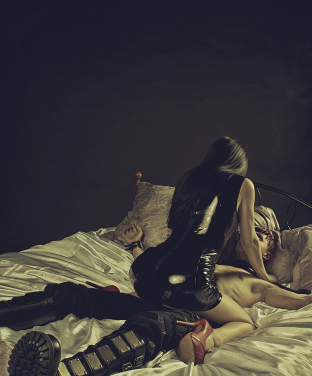 Foto: No hace falta incurrir en prácticas sadomasoquistas para sufrir mucho en la cama. (iStock)