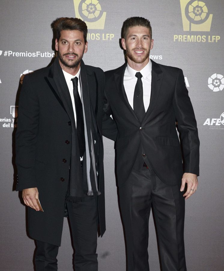 Foto: René Ramos, junto a su hermano Sergio, durante una Gala de la Liga. (EFE)