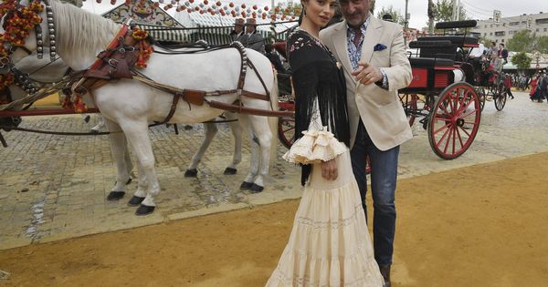 Foto: Rocío Crusset junto a Carlos Herrera en la Feria de Abril. (Cordon)