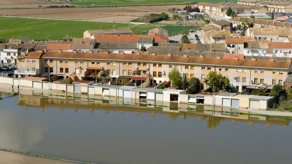 El Ebro ha inundado cinco veces en 21 años este pueblo de Navarra y sus vecinos ya están desesperados