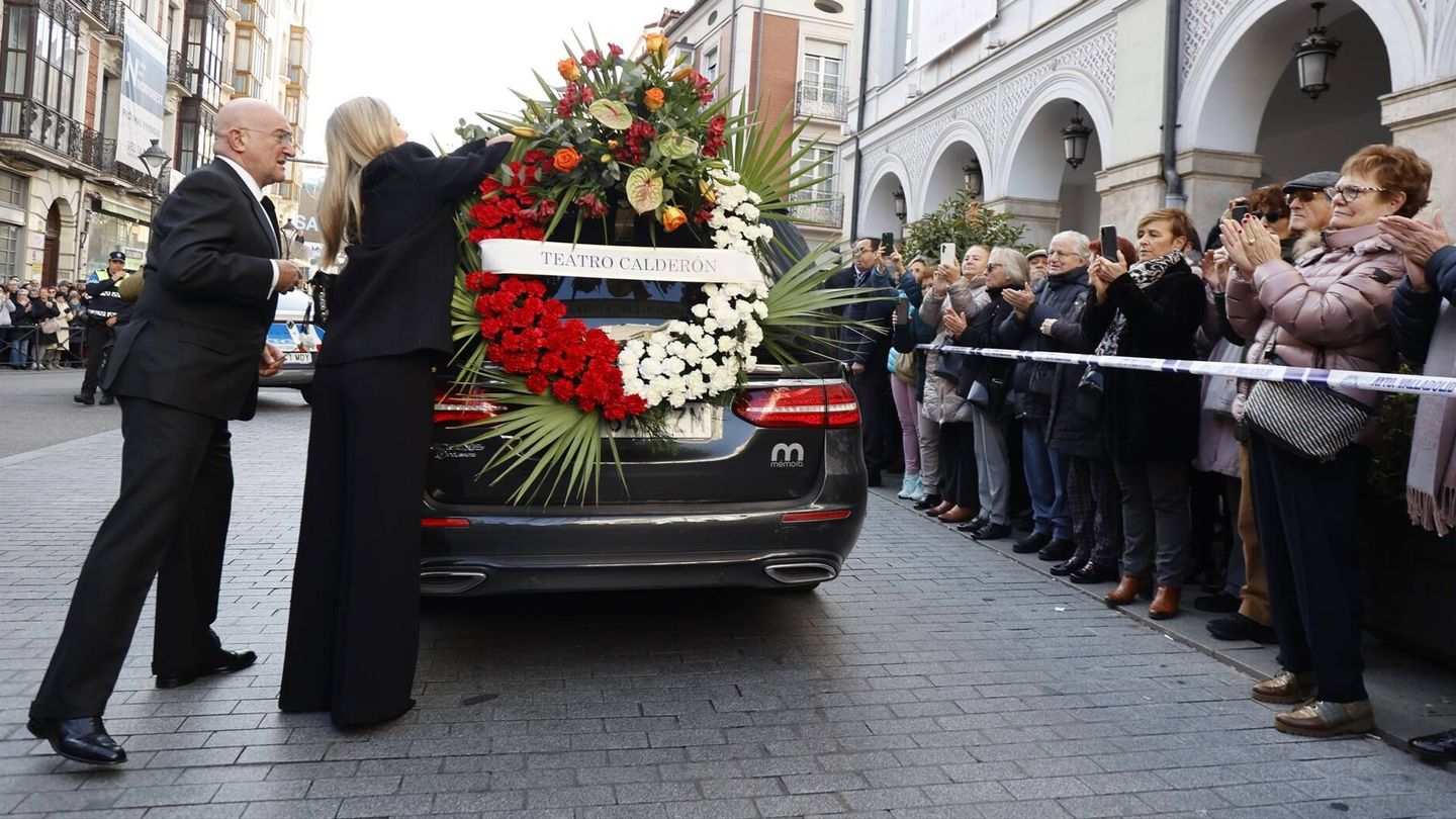 El cortejo fúnebre por las calles de Valladolid. (Europa Press)