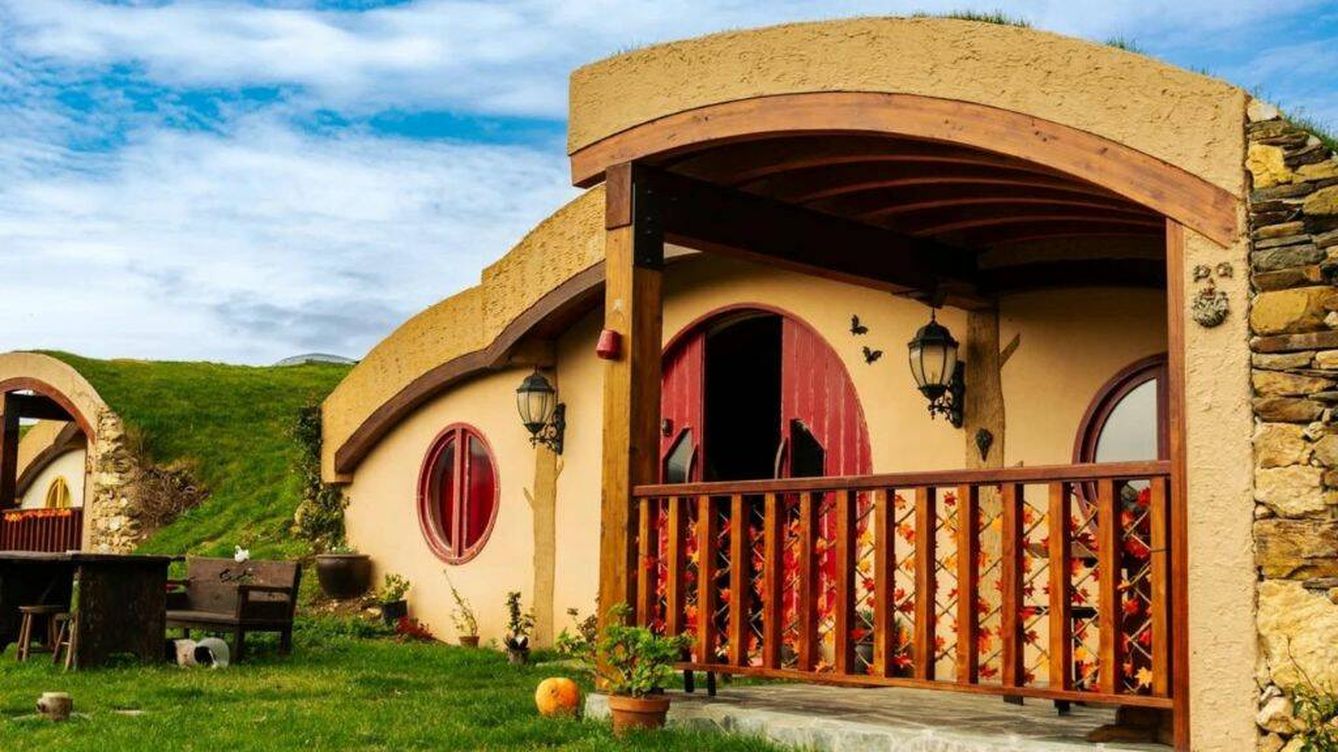 No es Hobbiton: este pequeño pueblo al norte de España ofrece una estancia de fantasía con múltiples actividades al aire libre