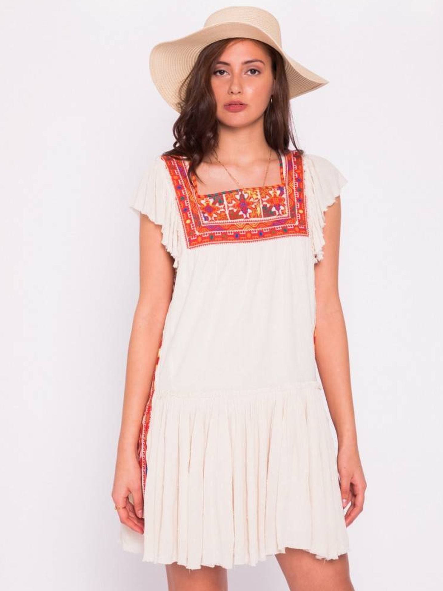 El vestido tal y como se muestra en la shop online de Sara Carbonero. (Cortesía)