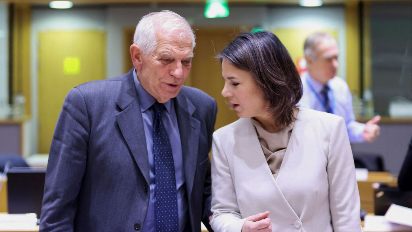 High Representative of the European Union for Foreign Affairs and Security Policy Josep Borrell and German Foreign Minister Annalena Baerbock attend a European Union (EU) Foreign Ministers' meeting in Brussels, Belgium January 23, 2023. REUTERS Johanna Geron