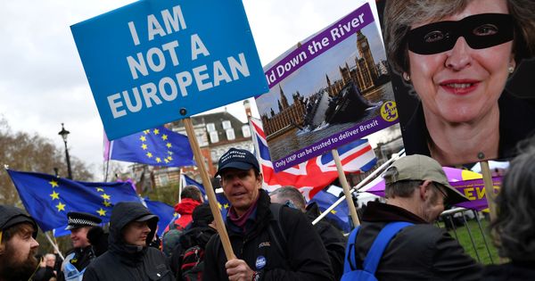 Foto: Manifestantes proBrexit protestan ante el Parlamento británico, en Londres. (Reuters) 