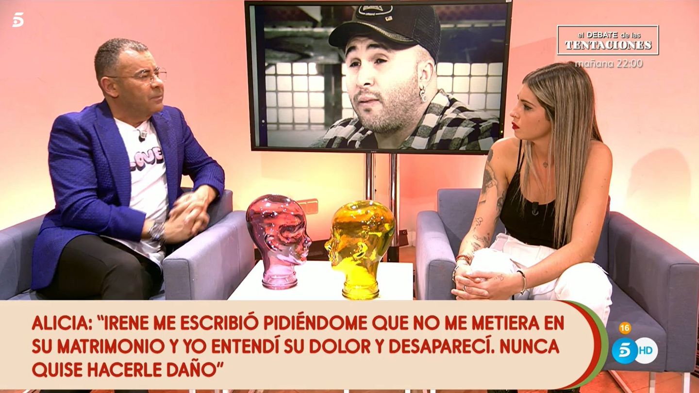 Jorge Javier Vázquez y Alicia, en 'Sálvame'. (Mediaset España)