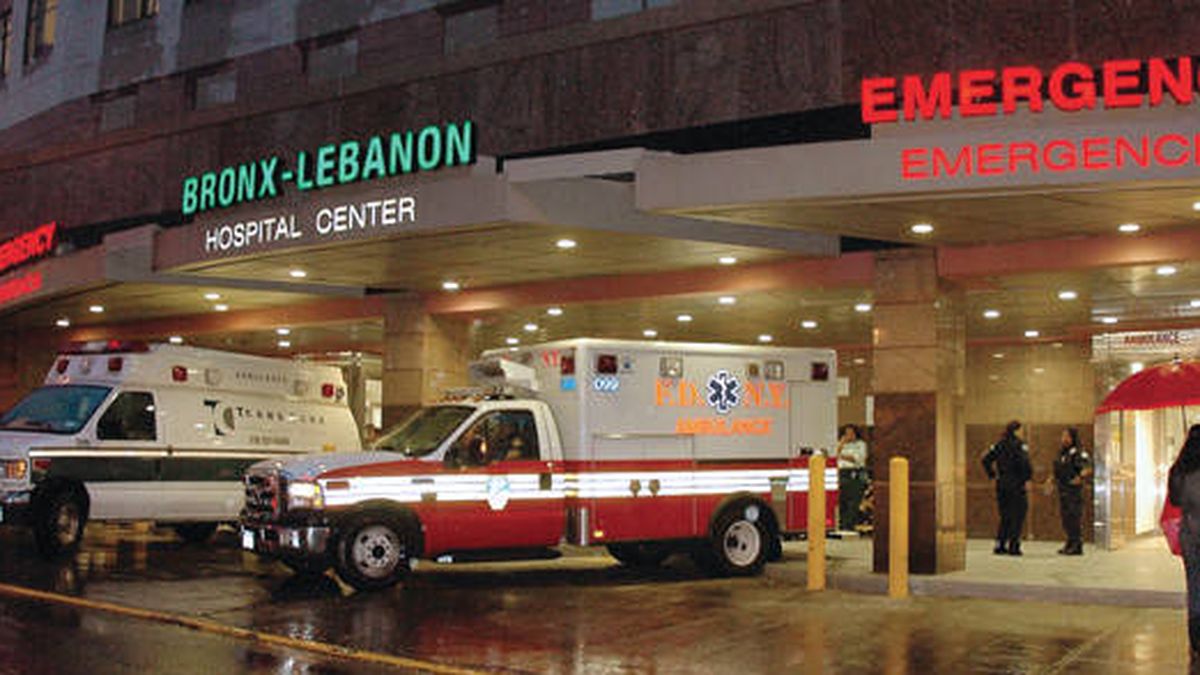 Una doctora fallecida y seis heridos en un tiroteo en un hospital de Nueva York
