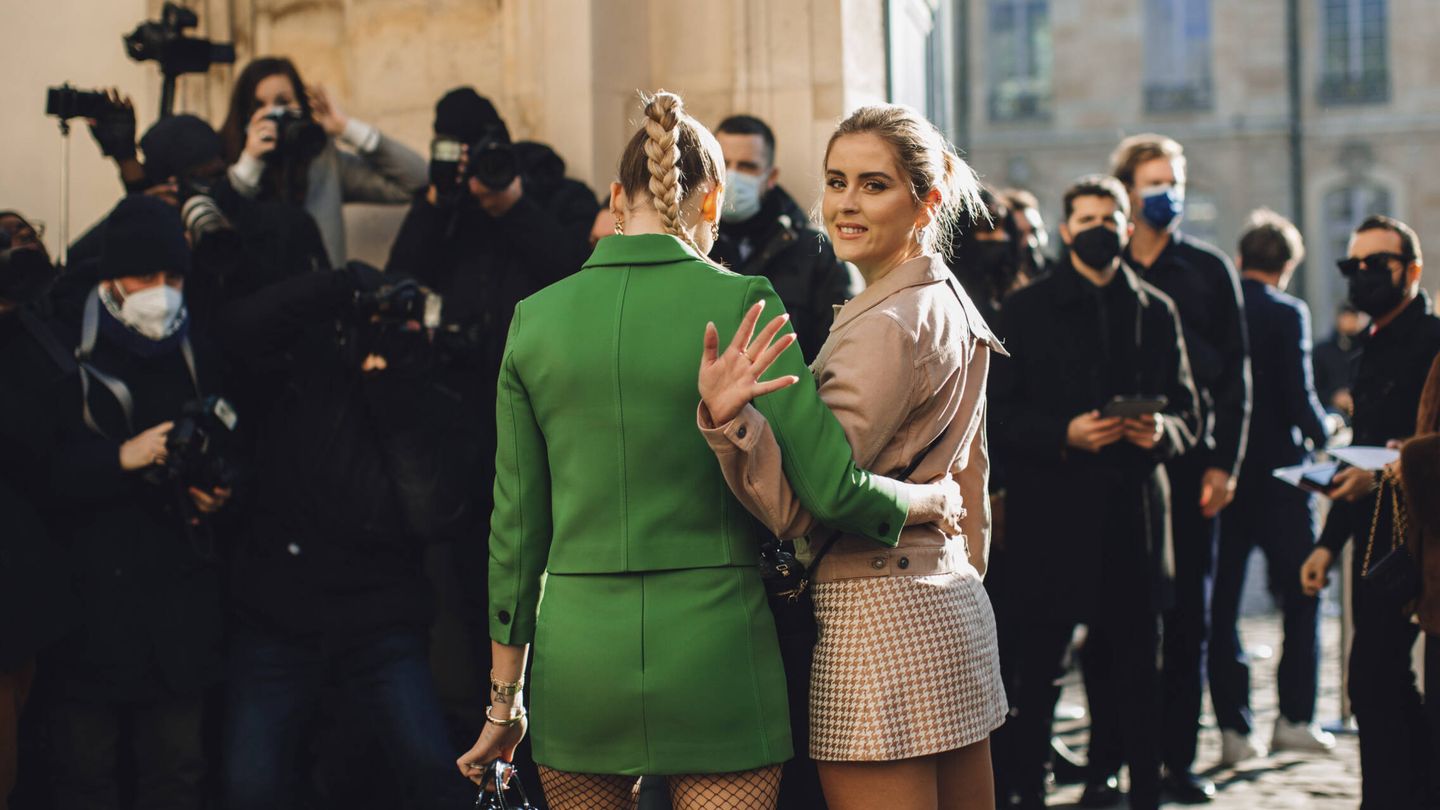 Chiara y Valentina Ferragni, en la Semana de la Alta Costura de París. (Launchmetrics Spotlight)