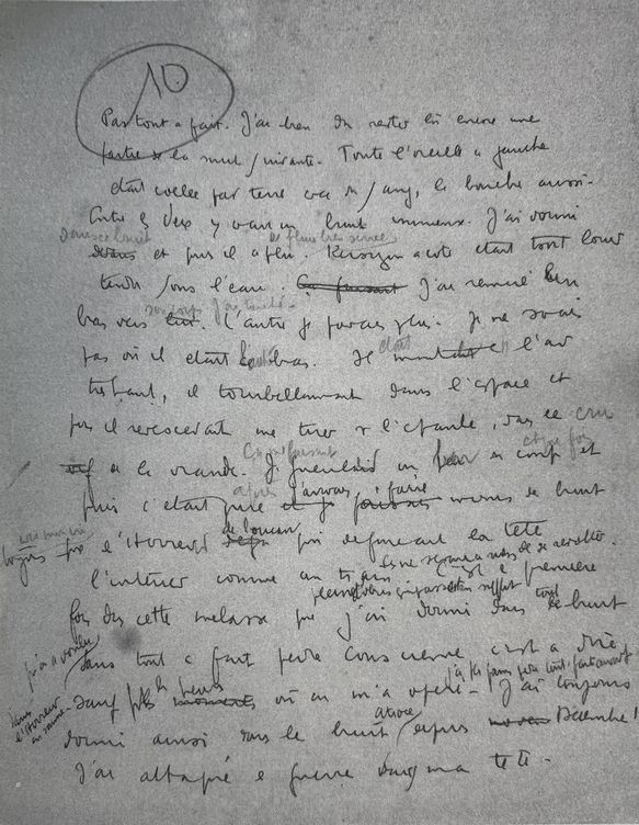 Primera página del manuscrito 'Guerra', de Louis-Ferdinand Céline, incluida en la edición española de esa novela.
