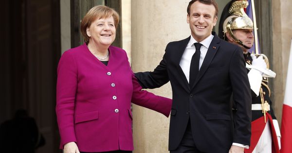 Foto: Los presidentes de Alemania y Francia, Angela Merkel y Emmanuel Macron. (EFE)