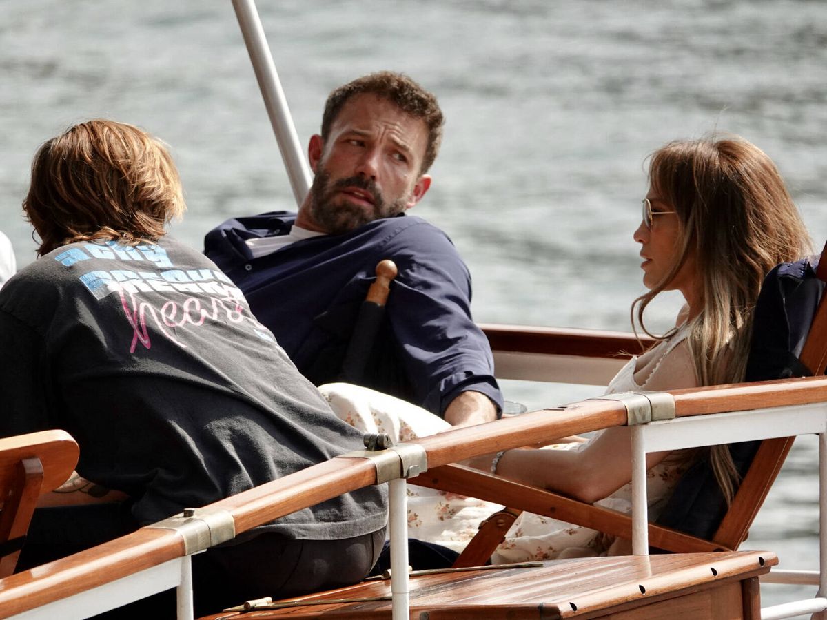 Foto: Jennifer Lopez y Ben Affleck, en el barco. (Gtres)